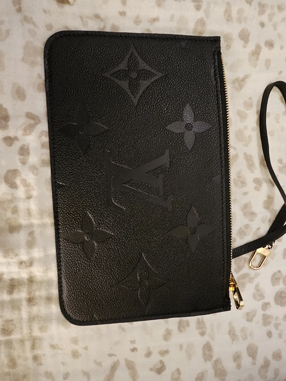 Louis Vuitton Empreinte Wristlet Pouch🖤